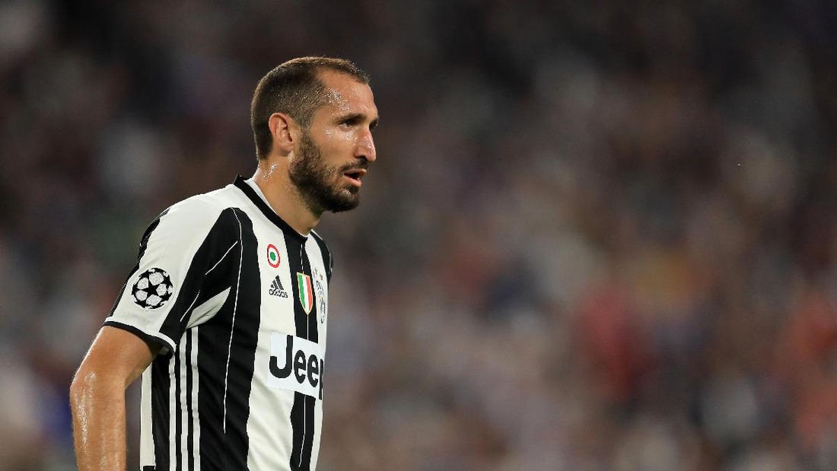 Giorgio Chiellini menyebut Juventus perlu mendatangkan bek baru selepas kepergian Leonardo Bonucci (Foto: Getty Images Sport/Richard Heathcote)