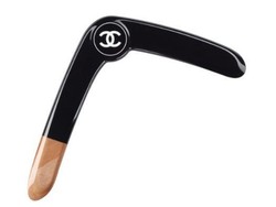 Keluarkan Bumerang, Rumah Mode Chanel Dikecam