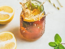 Yuk, Racik Es Teh Apel yang Segar dengan 4 Langkah Ini!