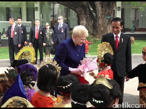Jokowi Bertemu Presiden Lithuania, Bahas Energi Hingga Sawit Jokowi Bertemu Presiden Lithuania, Bahas Energi Hingga Sawit