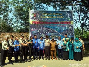 Aksi Sosial Polisi di Cianjur, Bangun Bak Penampung Air untuk 40 KK