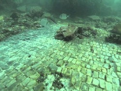 Cerita Kota Hedonis yang Tenggelam di Italia