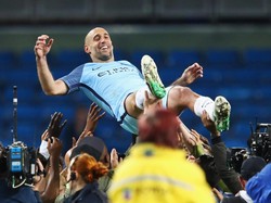 Gantung Sepatu, Zabaleta Bisa Kembali ke Man City Kapan Saja