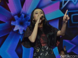 Ogah Mikirin Balajaer, Cita Citata Goyang Terus!