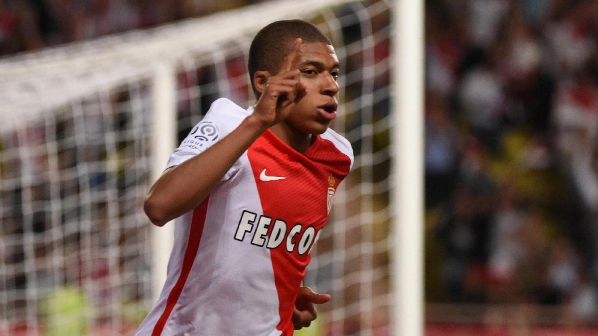 Kylian Mbappe diminati klub-klub top setelah tampil impresif di 2016/2017. (Foto: Reuters / Jean-Pierre Amet)