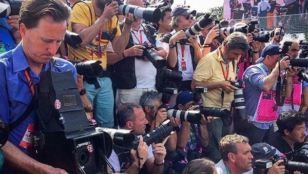 Memotret Balapan F1 dari Kamera Berusia 104 Tahun