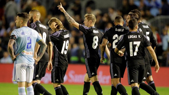 Kalahkan Celta, Madrid Geser Barca dan di Ambang Juara