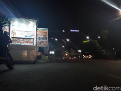 Jual Obat Kuat Kaki Lima Omzetnya Rp 500 Ribu/Malam