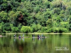 3 Danau Ajaib yang Bisa Hilang & Muncul Lagi