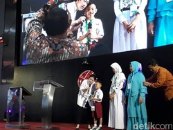 Puan Beri Kuis ke Anak SD Sampai Ibu-Ibu Pengajian di BEI