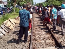 Dua Pria Tewas Tertabrak KA Mutiara Timur di Jember