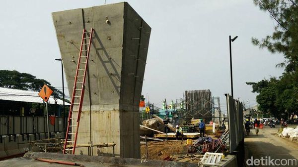 Melihat Perkembangan Proyek LRT Jakarta