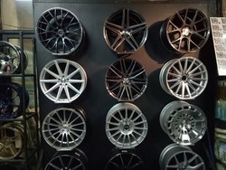 Upgrade Pelek Tak Melulu Bikin Tenaga Mobil Jadi Boyo