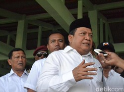 Takmir Tolak Politisasi, Prabowo Tetap Salat Jumat di Masjid Agung Semarang