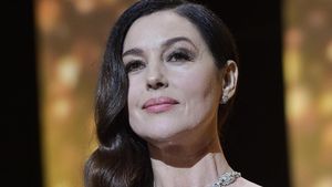 Monica Bellucci Putus Cinta di Usia Matang