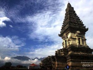 Jelajahi Situs Peninggalan Kerajaan Airlangga & Singosari