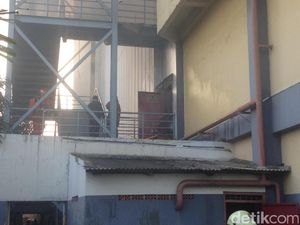 Damkar: Kebakaran Ramayana Pasar Minggu Tak Timbulkan Korban Jiwa