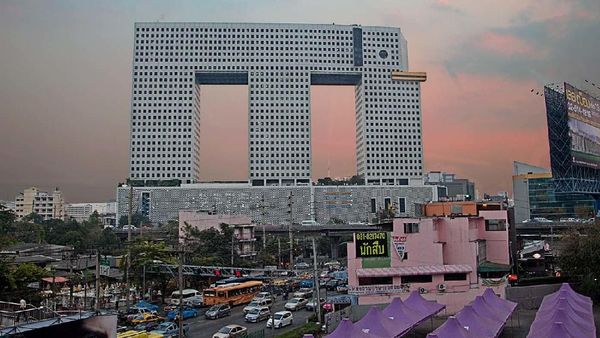 Jajaran Gedung Terjelek di Dunia