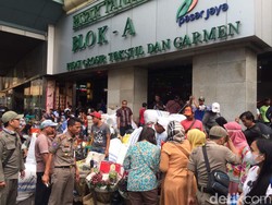 Tata Tanah Abang, Sandi Yakin Tak Ada Cemburu antara Toko dan PKL