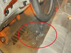 Hanya karena Menyeka Narkoba dari Bajunya, Polisi Ini Ambruk