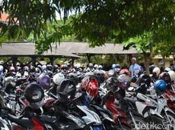 Tarik Parkir di Luar Ketentuan, 3 Orang Dibekuk Saber Pungli Rembang