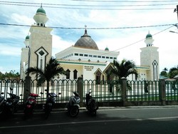 Salat Jumat yang Khusyuk di Sabang
