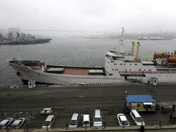 Pertama Kalinya, Feri Korea Utara Merapat di Rusia