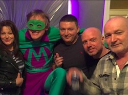 Mencari Tukang Kentut Profesional? Ada, Paul Oldfield Namanya