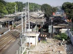 Stasiun Klender Sudah Beroperasi, Penumpang Kembali Berdatangan