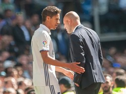 Varane Pernah Dibilang Gila karena Tutup Telepon dari Zidane