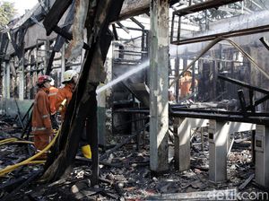 Stasiun Klender Hangus, Pengguna KRL Bisa ke Jatinegara & Buaran