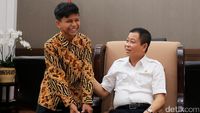 Bocah Penemu Listrik dari Pohon Kedondong Bertemu Menteri ESDM