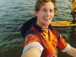 Pemuda Ini Kayuh Papan Selancar 113 Hari Susuri Sungai 3.700 Km