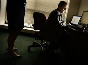 Tak Tahu Diri, CEO Ini Dibayar Rp 3 T Padahal Perusahaan Rugi Tak Tahu Diri, CEO Ini Dibayar Rp 3 T Padahal Perusahaan Rugi