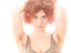 Risiko Jika Malas Cukur Rambut di Bagian Kewanitaan dan Ketiak