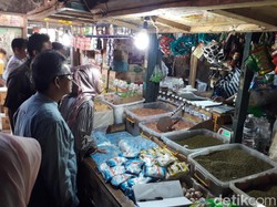 Jelang Ramadan, Harga Bawang Putih di Pasar Soreang Mulai Naik