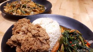 Di Sini Ada Nasi Simangunsong dan Mie Kangkung Terasi yang Sedap Mengenyangkan