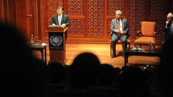 JK Beri Kuliah Umum di Oxford Centre For Islamic Studies