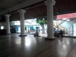 Weekend Ini, Yuk Wisata Religi ke Masjid Sunan Ampel