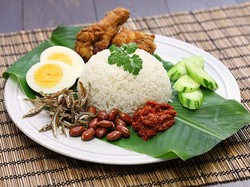 Di 4 Mal Ini Bisa Menikmati Nasi Lemak Komplet dengan Aneka Lauk