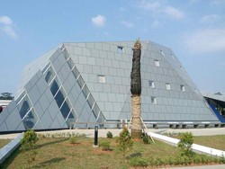 Uniknya Masjid Al Safar di Tol Cipularang Rancangan Ridwan Kamil