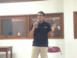 Blak-blakan Sandiaga saat Reuni dengan Temannya di Sekolah Katolik