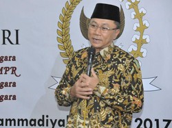 Ketua MPR: Perjuangkan Hak Perempuan itu Mulia