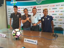 Laga Reuni buat Aji Santoso Saat Arema FC Dijamu Persela
