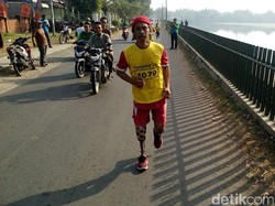 Pakai Kaki Palsu, Sugeng Taklukan Rute Maraton Majapahit