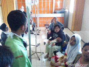 Puluhan Warga Garut Diduga Keracunan Usai Santap Rendang
