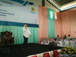 Pesan Rini ke Bos BUMN: Sejahterakan Pesantren