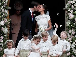 Gemas! Pangeran George dan Putri Charlotte di Pernikahan Pippa Middleton Gemas! Pangeran George dan Putri Charlotte di Pernikahan Pippa Middleton