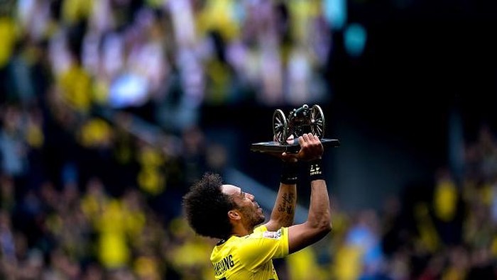 Aubameyang Jadi Topskorer, Lewandowski: Selamat!