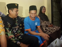 Sidang Kasus Cacing Berujung Bui, Polisi Hutan Tak Hadir